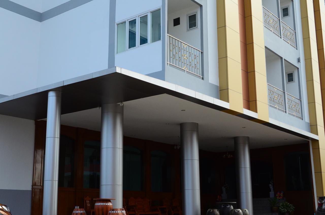 Ketsara Hotel Maha Sarakham Dış mekan fotoğraf