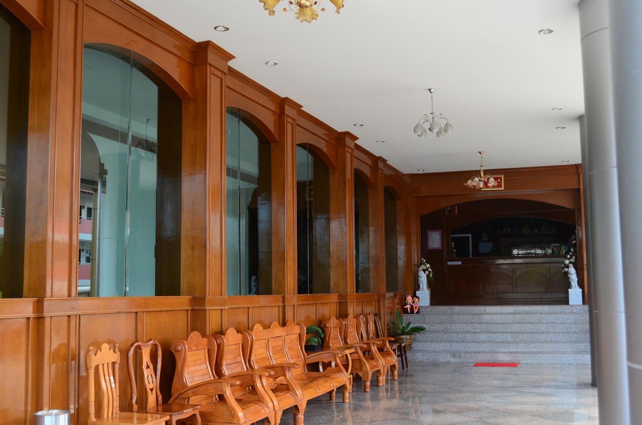 Ketsara Hotel Maha Sarakham Oda fotoğraf