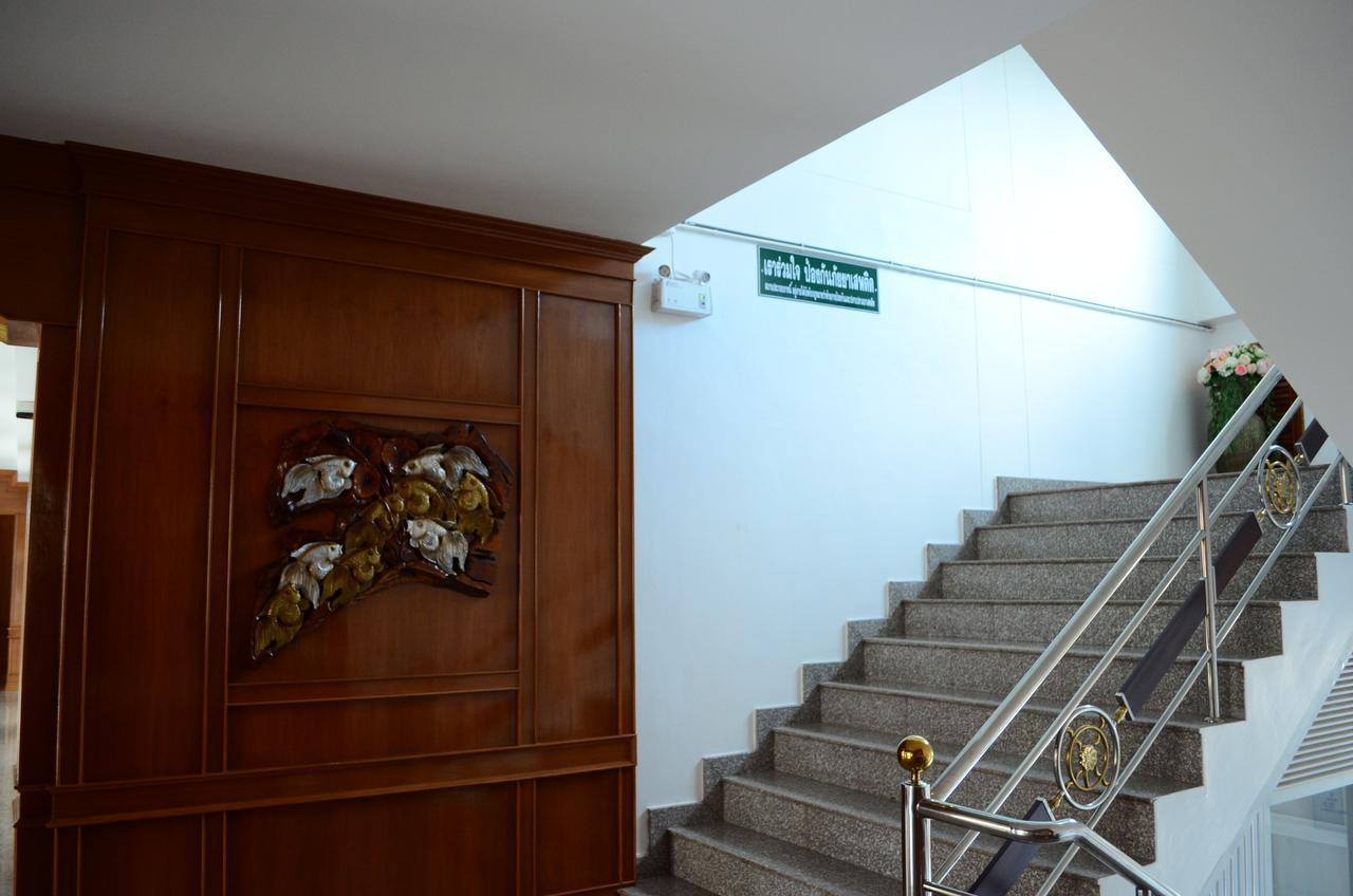 Ketsara Hotel Maha Sarakham Oda fotoğraf