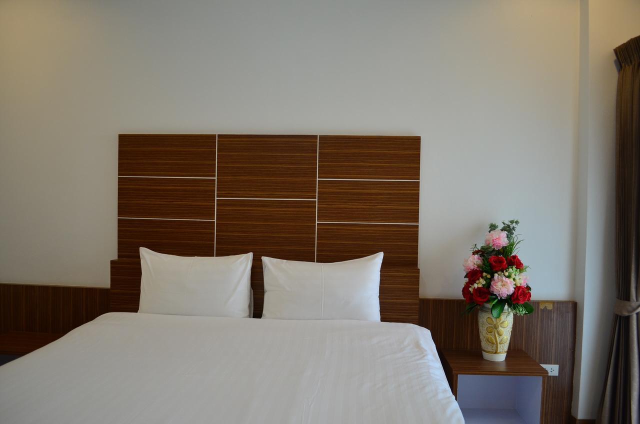 Ketsara Hotel Maha Sarakham Oda fotoğraf